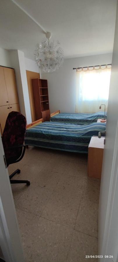 Private Bedroom Paphos Central Exterior photo